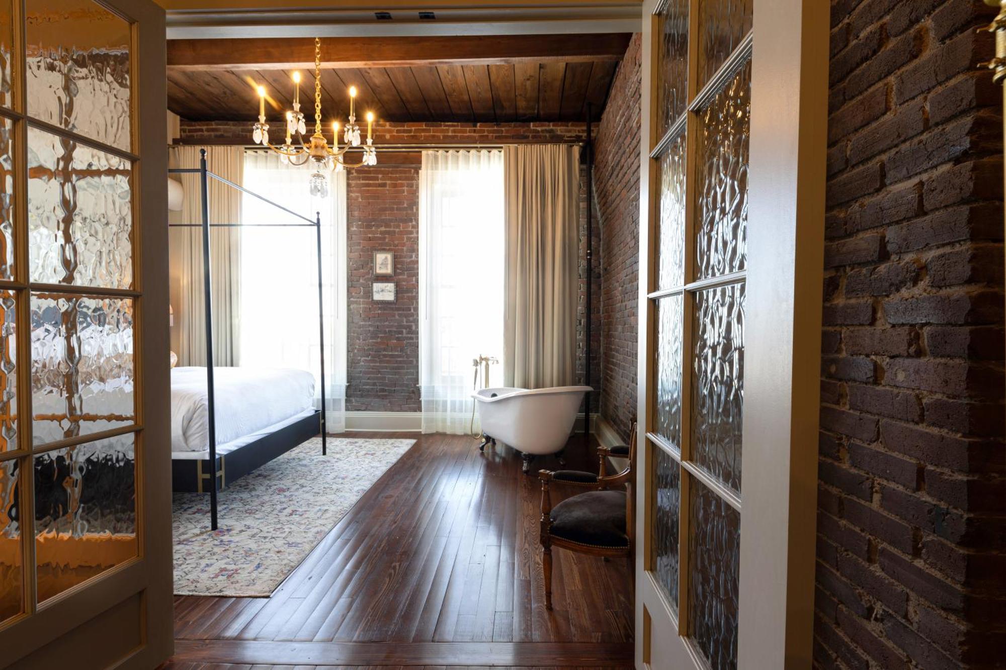 Hotel Cleo, Knoxville Downtown, A Tribute Portfolio Hotel Εξωτερικό φωτογραφία