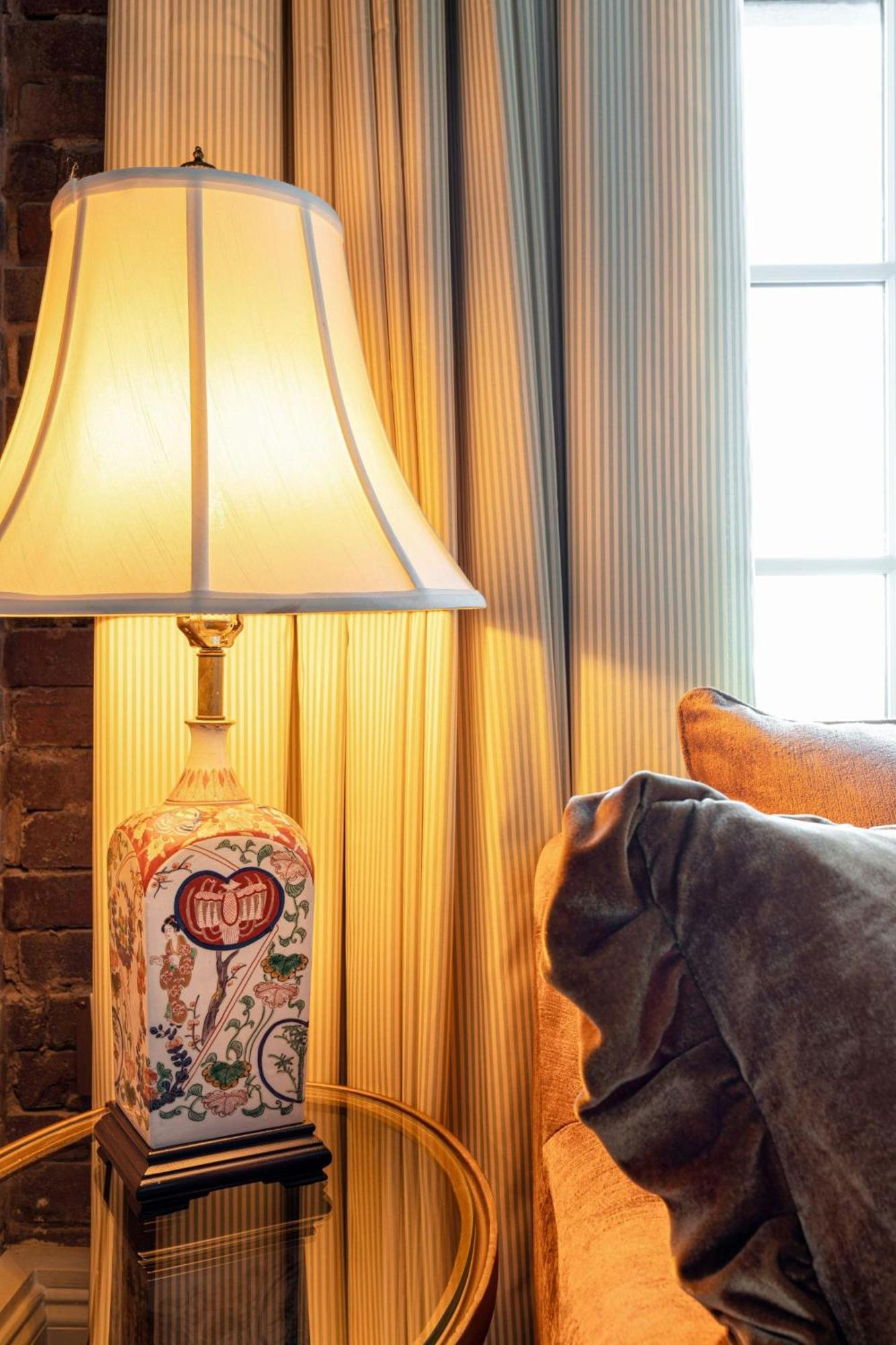 Hotel Cleo, Knoxville Downtown, A Tribute Portfolio Hotel Εξωτερικό φωτογραφία