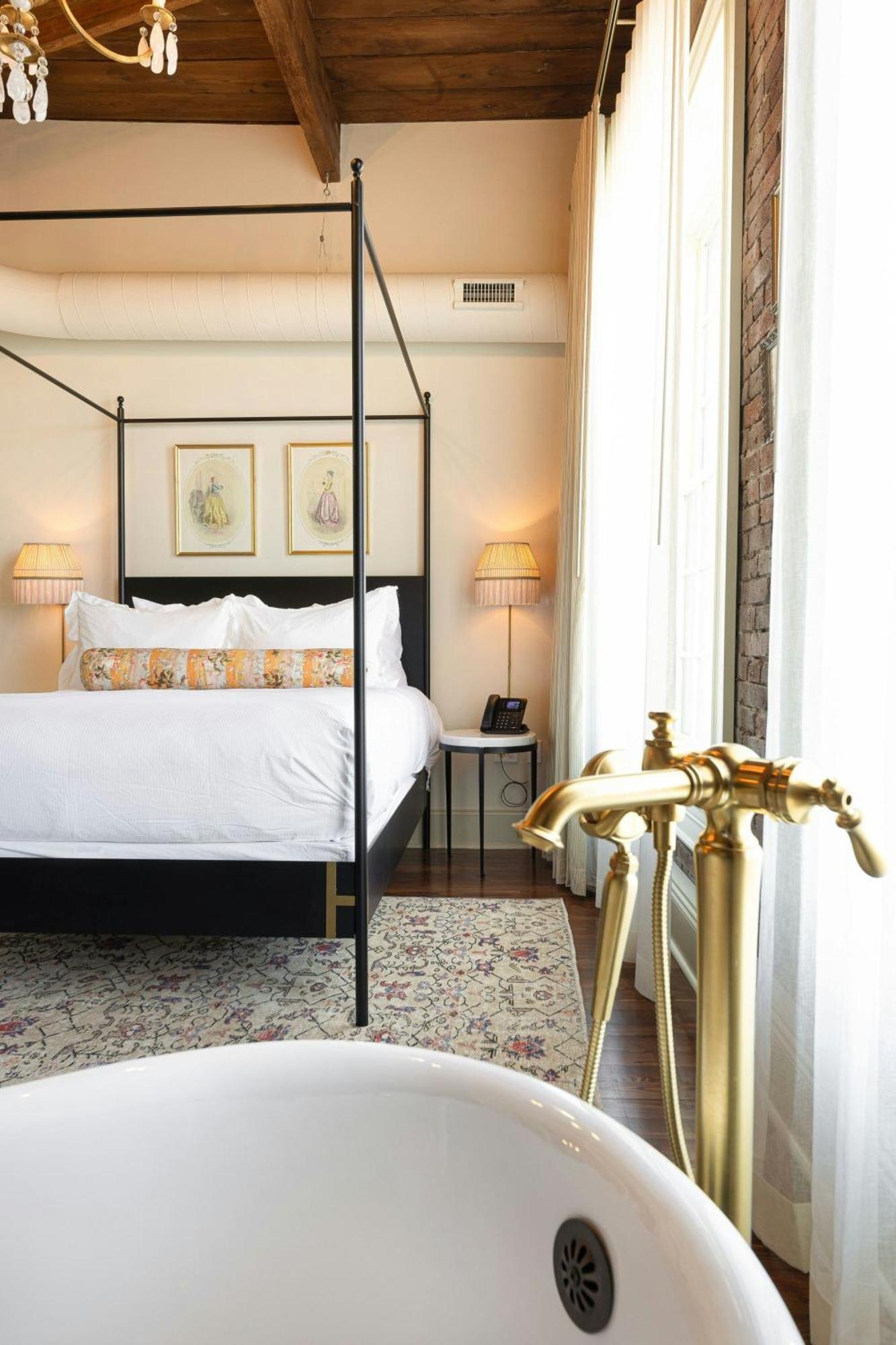 Hotel Cleo, Knoxville Downtown, A Tribute Portfolio Hotel Εξωτερικό φωτογραφία